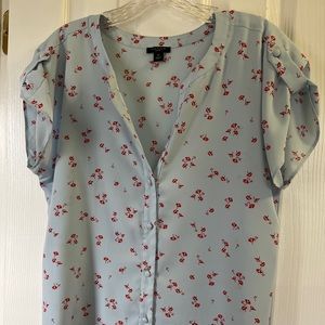 Ann Taylor Button-up Shirt, Light Blue W/ Red Poppys, Petite Sz M